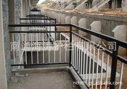 建築建(jian)材 構築(zhu)現代文(wen)明(ming)的(de)基(ji)石